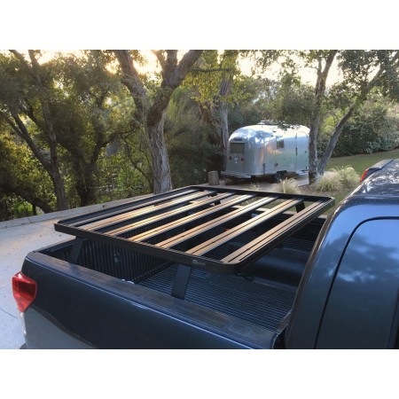 Kit de galerie Slimline II pour une Toyota Tundra (2007-jusqu’à présent) - de Front Runner Kit de galerie Slimline II pour une Toyota Tundra (2007-jusqu’à présent) - de Front Runner