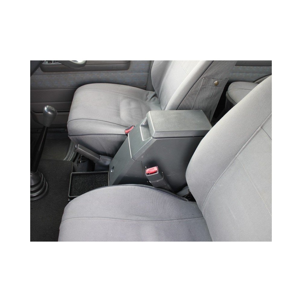 Coffre-fort sous la console d’une Toyota Land Cruiser 76 - de Front Runner