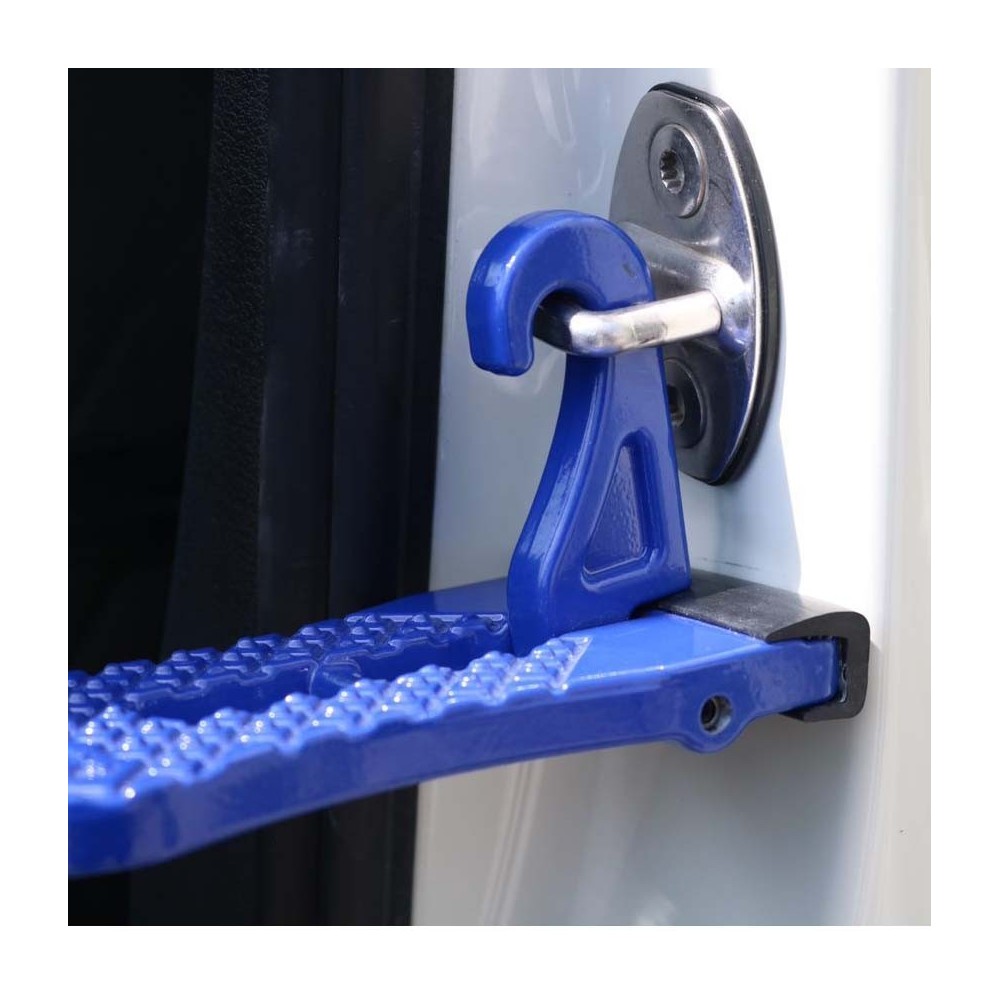 Marche pieds sur serrure