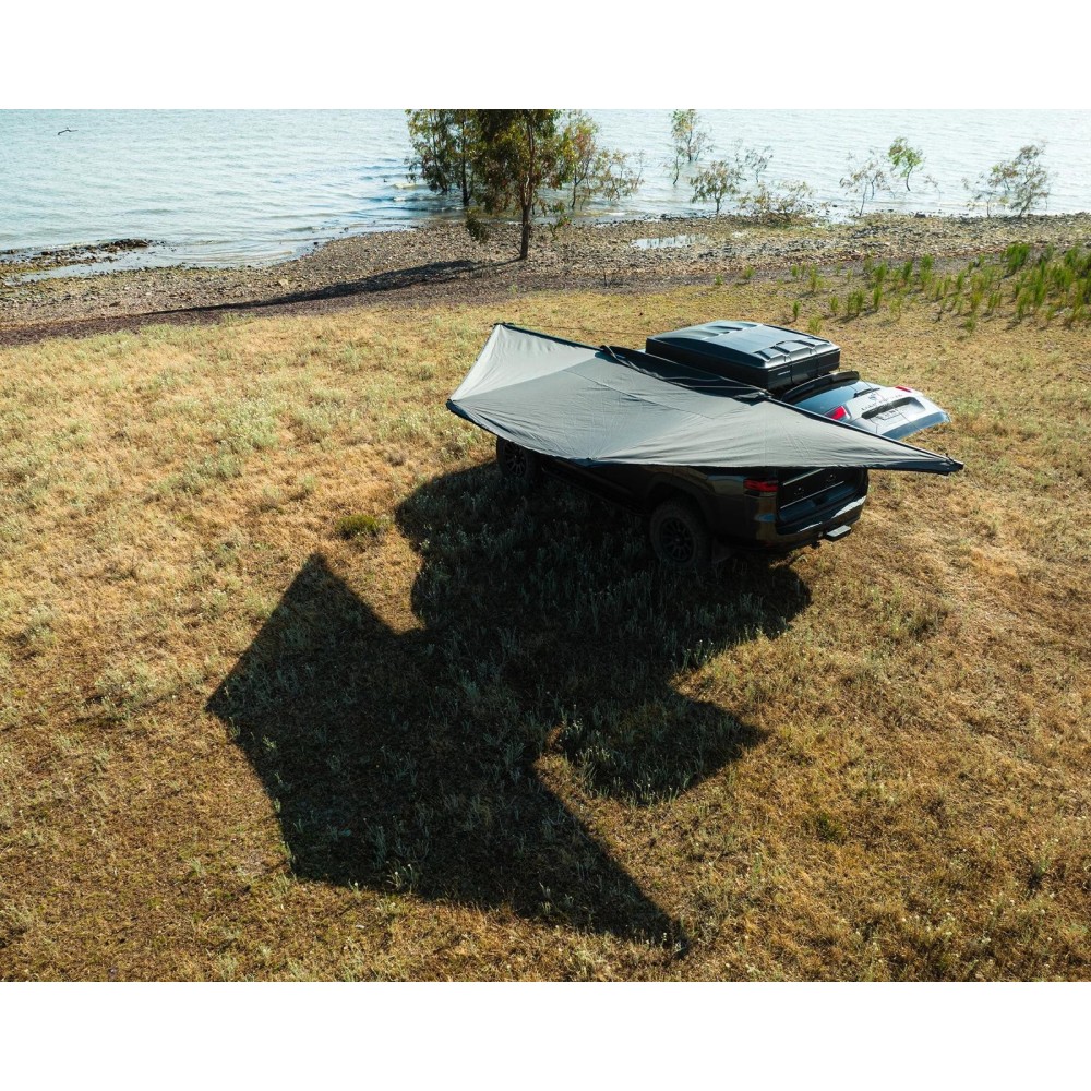 AUVENT 180° IRONMAN 4x4   AUTO PORTANT AVEC LEDS chez sifa 4x4.com